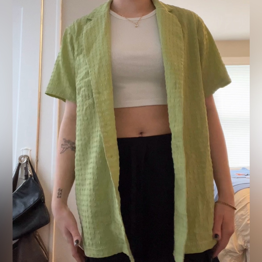 Prettylittlething button up